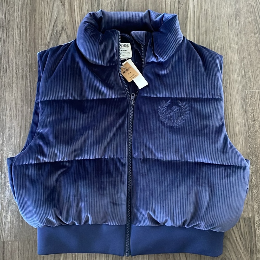 NWT PINK Navy Vest Size Medium